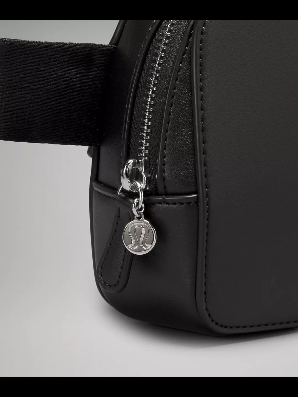 lululemon Black Leather Alternative Belt Bag 1L Silver Hardware NWT Dustbag - Picture 5 of 10